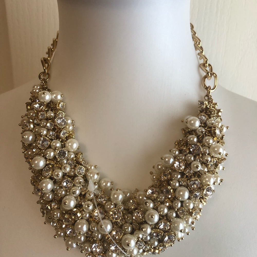Talbots NWOT Gold and Pearl Cluster Necklace